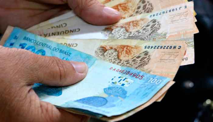 Resultado de imagem para Governo do estado do Rio deposita R$ 28,4 milhões para pagamento de servidores