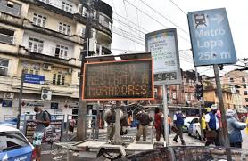 Para conter Covid-19, trânsito é interditado no Centro de Salvador ...