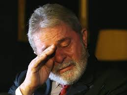 Resultado de imagem para fotos de lula triste