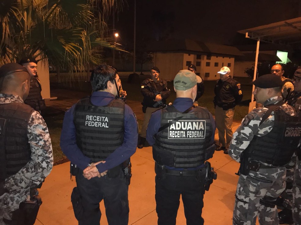 AÃ§Ã£o combate os crimes na regiÃ£o da fronteira entre ParanÃ¡, Paraguai e Argentina (Foto: Marcos Landim/RPC)