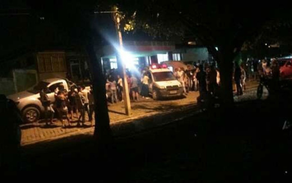 VÃtimas foram socorridas pelo Samu para cidades vizinhas (Foto: Site Ganduzão)