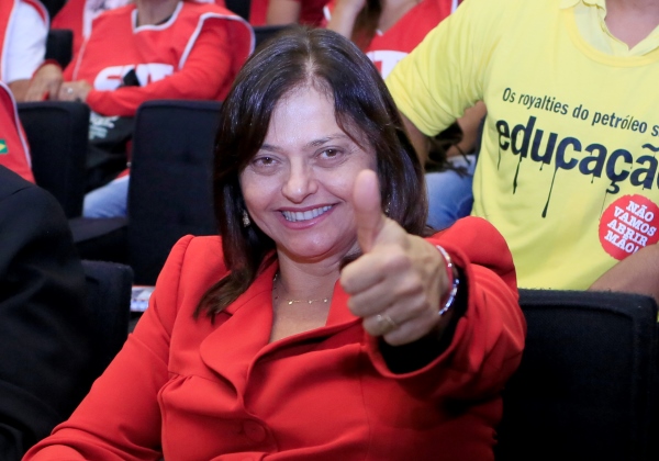 Resultado de imagem para Alice Portugal é escolhida líder do PCdoB na Câmara