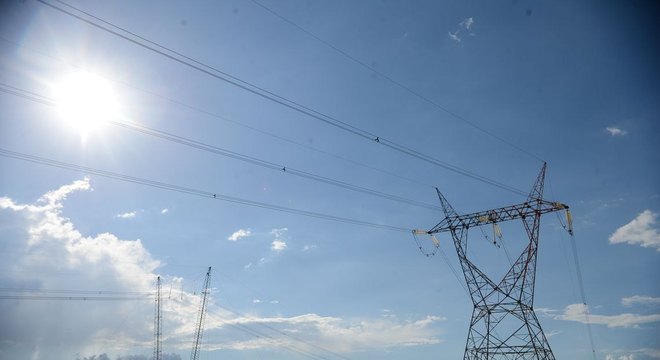 Resultado de imagem para Aneel diz que pagamento de emprÃ©stimos reduzirÃ¡ tarifa de energia