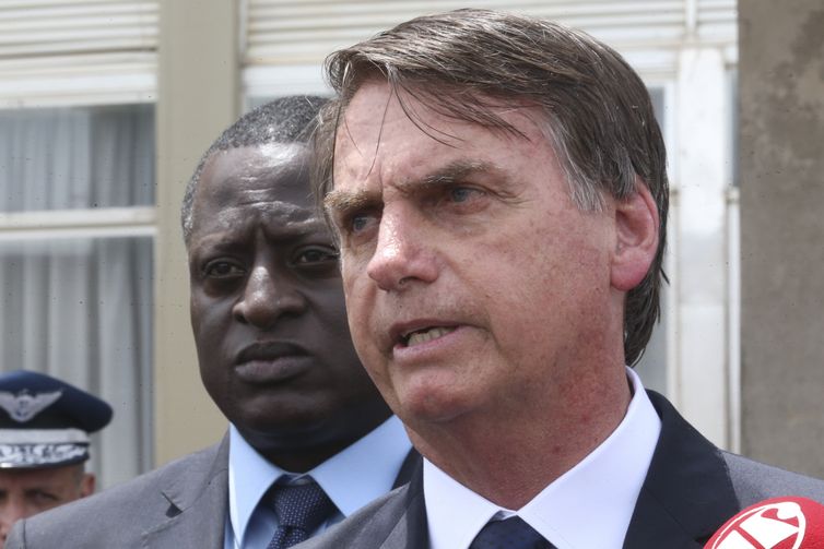 Resultado de imagem para Presidente diz que Brasil jamais se recusará a ajudar imigrantes