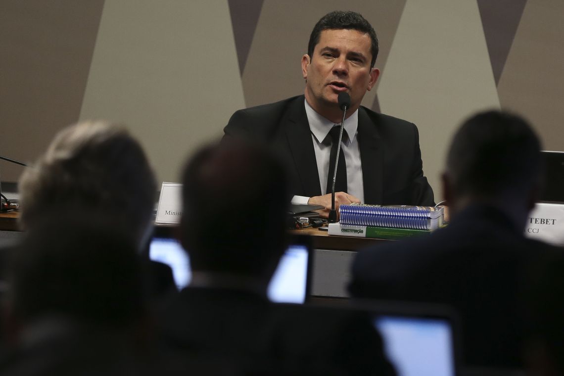 O ministro da Justiça e Segurança Pública, Sérgio Moro, participa de reunião na Comissão de Constituição e Justiça do Senado Federal, para falar sobre o pacote anticrime e da atuação do Ministério da Justiça e Segurança Pública.