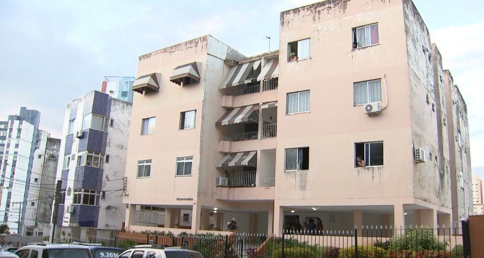 Apartamento onde corpo foi encontrado fica em prédio no bairro de Brotas, em Salvador â?? Foto: Reprodução/TV Bahia