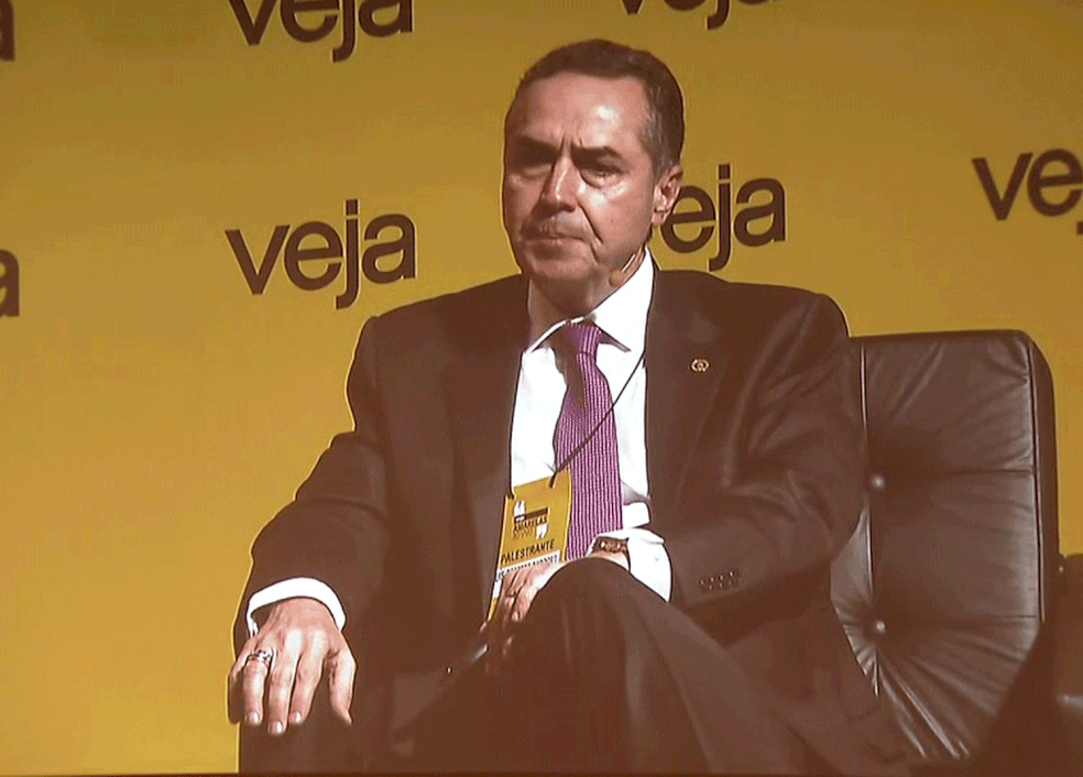 Ministro do STF  Luís Roberto Barroso no evento Páginas Amarelas da Revista Veja (Foto: Reprodução/ TV Globo)