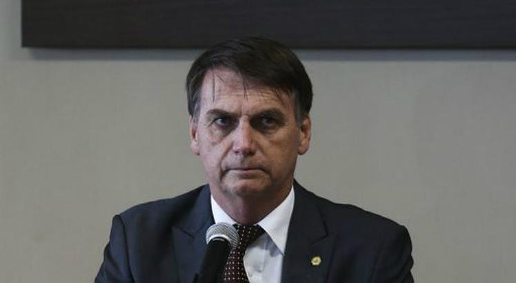 Resultado de imagem para Relatório do Coaf cita ex-servidora de Bolsonaro