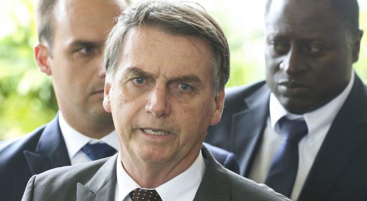 Resultado de imagem para Bolsonaro: regulamentações que só servem para arrecadar serão revogadas