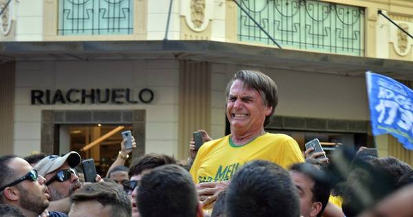 Resultado de imagem para Bolsonaro recebe delegado que investiga atentado à faca