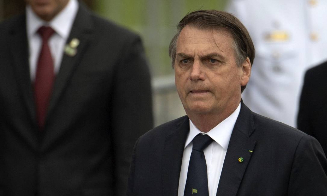 Resultado de imagem para 'Não é que eu não queira pagar ninguém; não vai ter dinheiro', diz Bolsonaro