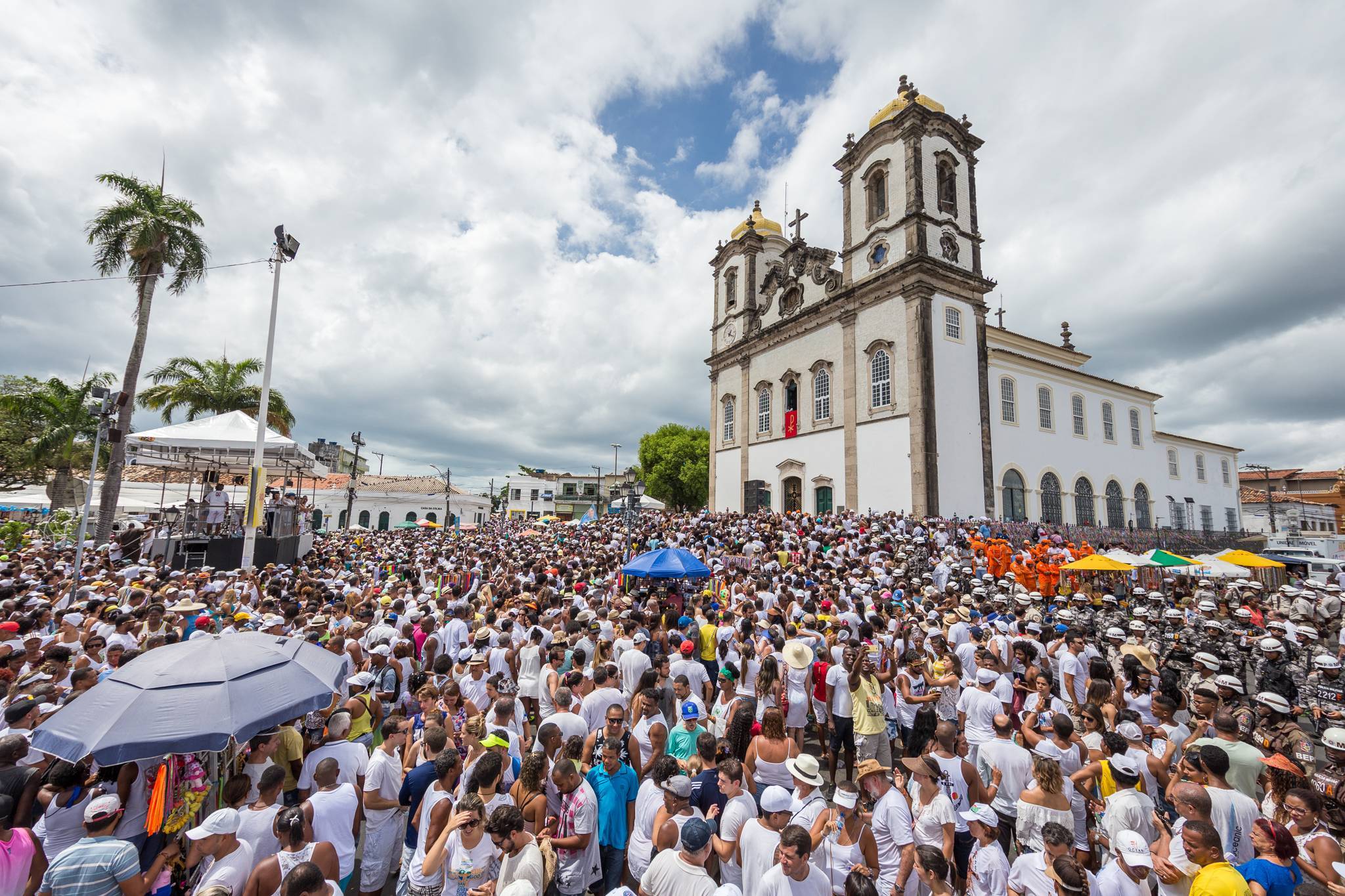 Resultado de imagem para fotos da lavagem do bonfim