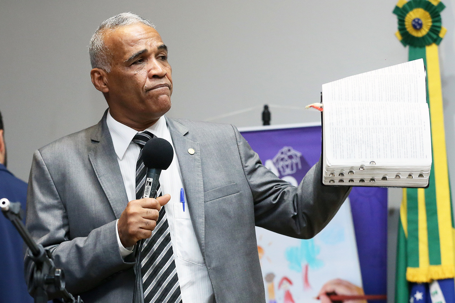 Deputado baiano propõe discussão “de doido para doido” com ...