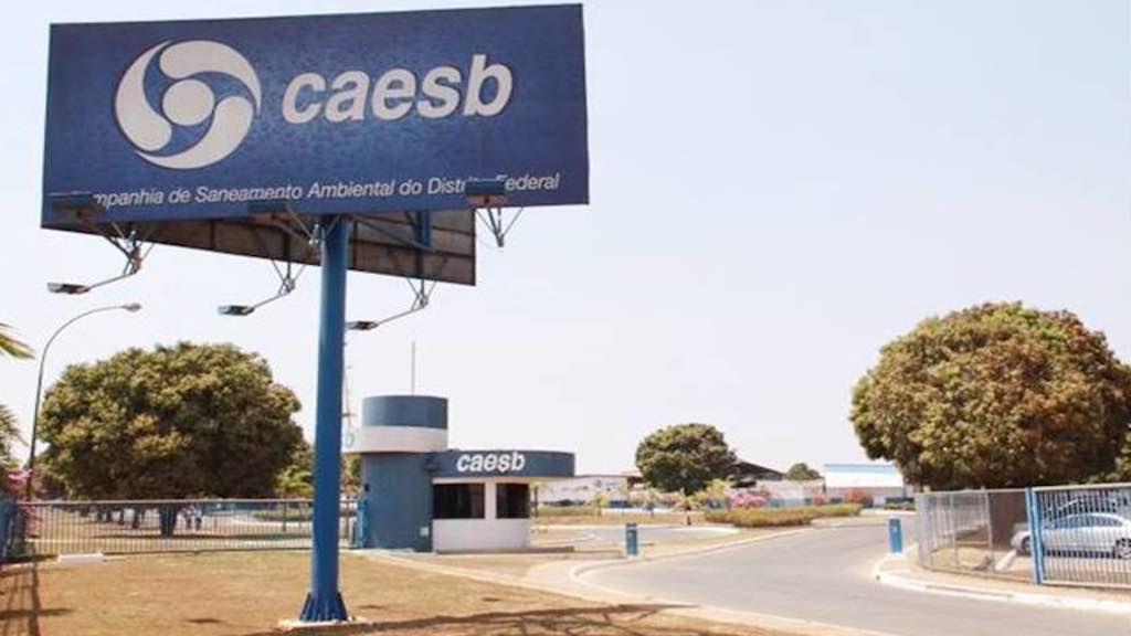 Resultado de imagem para Caesb recupera R$ 39 milhões após informatização de pagamentos