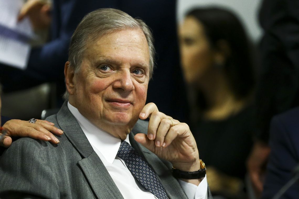 O relator da PEC da reforma da previdência, senador Tasso Jereissati, durante reunião da comissão de constituição e justiça do Senado.