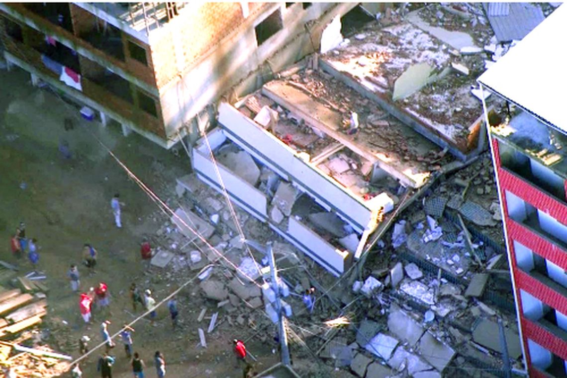 Muzema, Prédios, desabamento