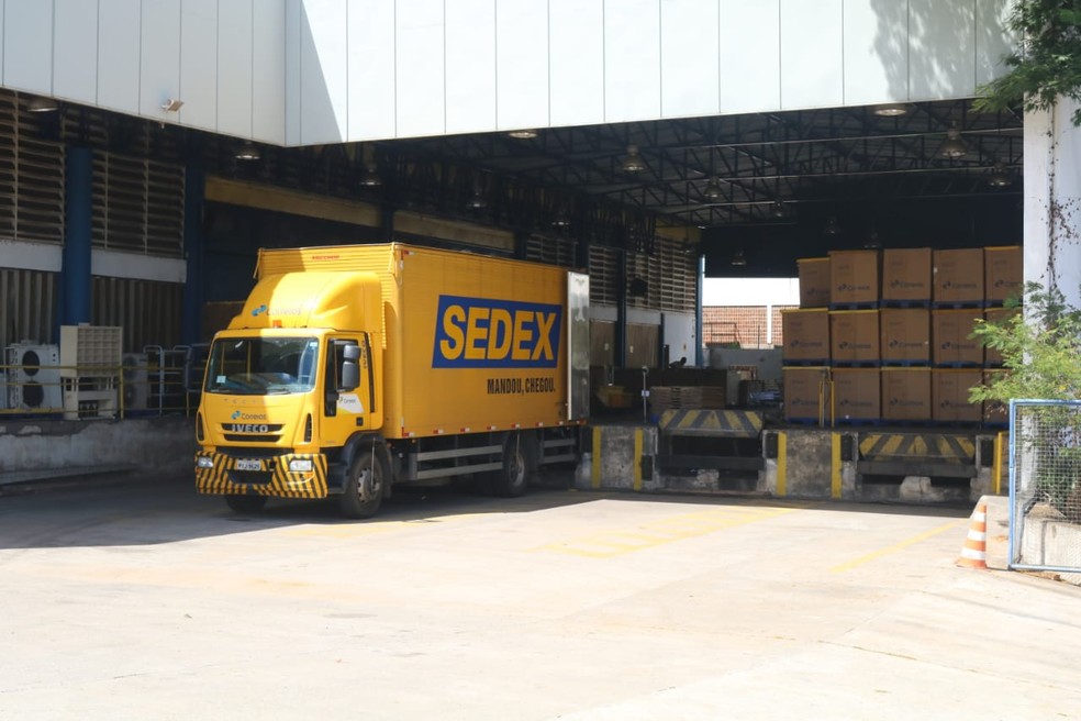 Entregas reduziram nos Correios devido à greve dos caminhoneiros (Foto: Lorena Linhares/G1)