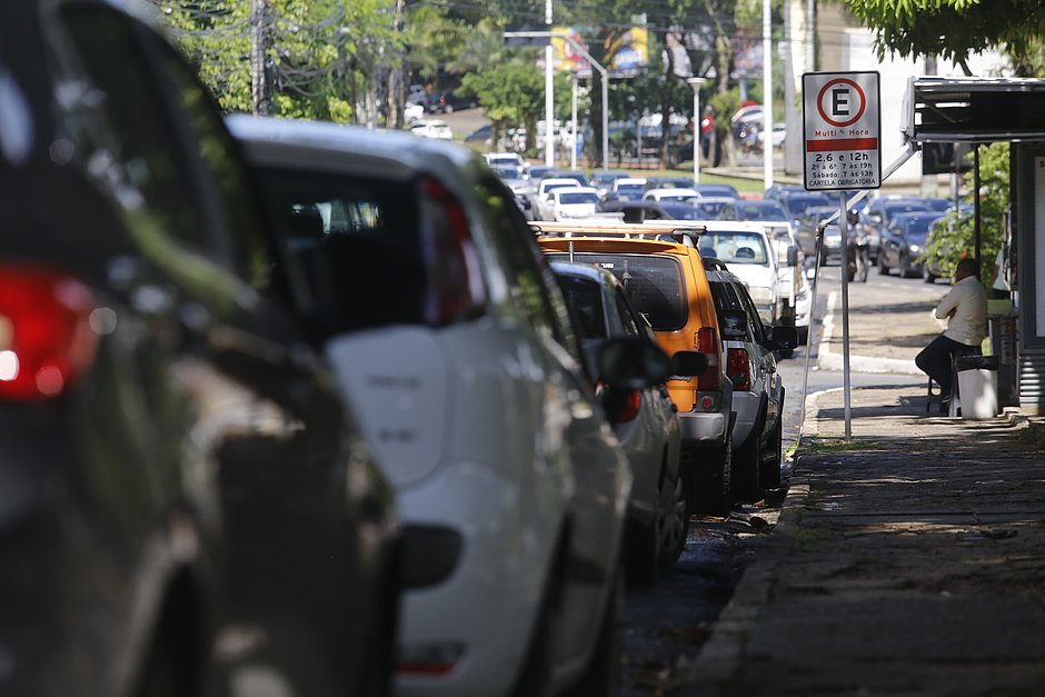 Resultado de imagem para Novas vagas de estacionamento Zona Azul sÃ£o regulamentadas em Salvador