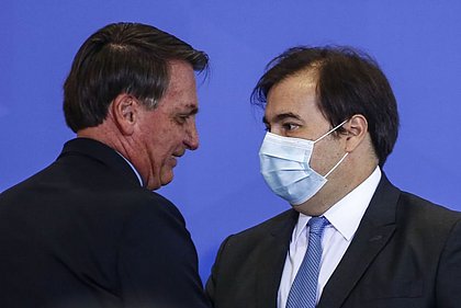 'Não vou deferir impeachment', diz Rodrigo Maia sobre Bolsonaro