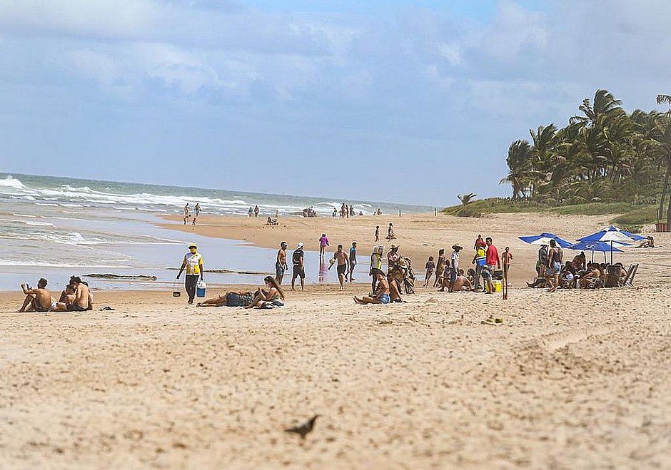 Prefeito deve anunciar nesta sexta (18) abertura gradual das praias