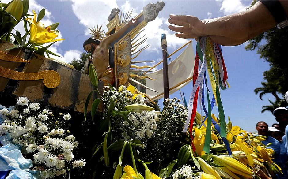Imagem do Senhor do Bonfim percorrerá as ruas de Salvador nesta sexta (3) -  Jornal CORREIO | Notícias e opiniões que a Bahia quer saber
