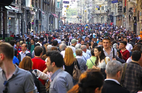 Fotos de Pessoas andando rua, imagem para Pessoas andando rua ? Melhores  imagens | Depositphotos®