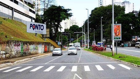 Resultado de imagem para rua Miguel Calmon, bairro do Canela