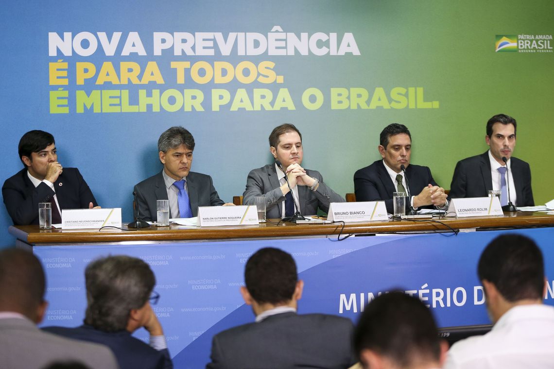 Técnicos do ministério da Economia dão entrevista coletiva para detalhar o texto da proposta de reforma da Previdência