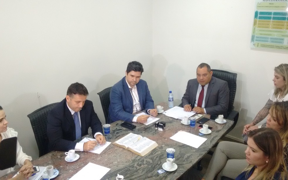 Promotores e delegados que compõem forças-tarefas para apurar suspeitas de abuso sexual contra o médium João de Deus â?? Foto: SÃlvio Túlio/G1