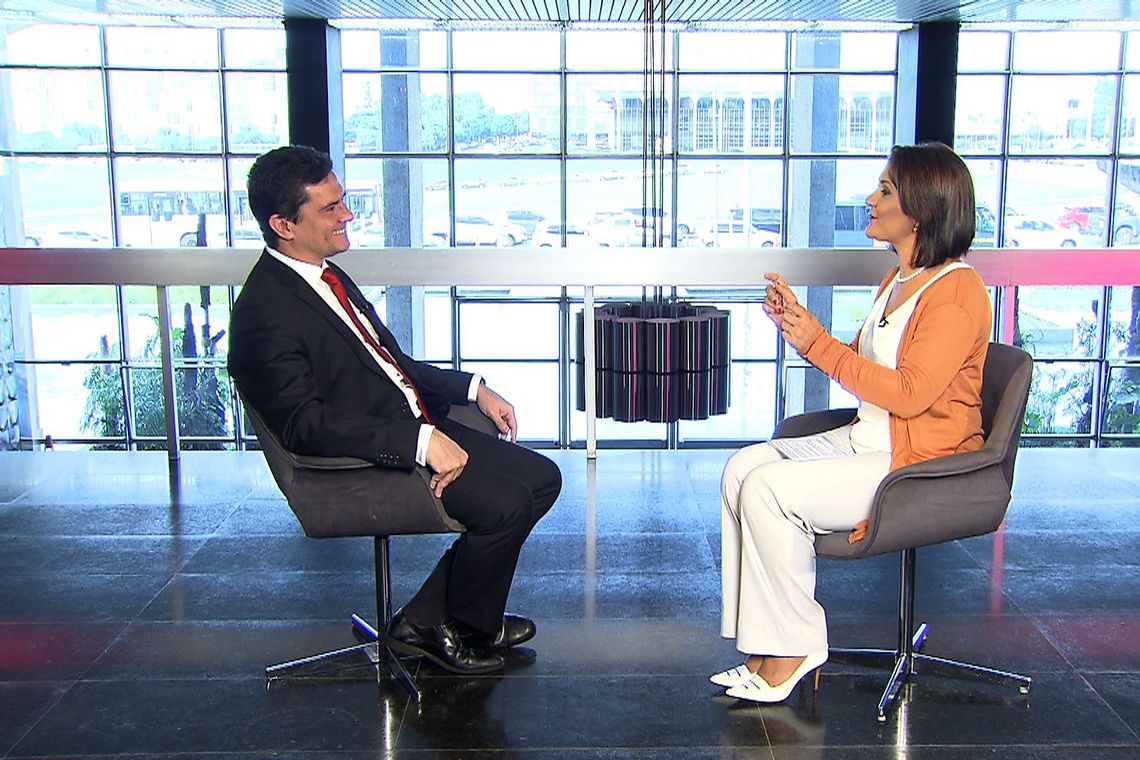 Ministro da Justiça, Sergio Moro, concede entrevista a Roseann Kennedy, na estreia do programa Impressões, na TV Brasil