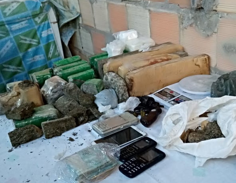 Materiais apreendidos em operação da PolÃcia Federal do EspÃrito Santo â?? Foto: Divulgação/PF-ES