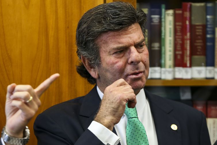 O ministro do Supremo Tribunal Federal (STF) Luiz Fux coordena audiência de instrução do processo que questiona a legalidade da tabela de preços mÃnimos do frete para o transporte rodoviário de cargas. Participaram representantes de governo,