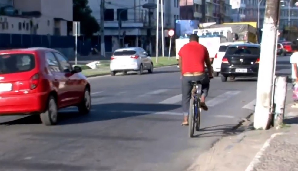 Conforme categoria, apesar de não receber o reajuste proposto pelas empresas durante a greve anterior, trabalhadores deram um voto de confiança a categoria. â?? Foto: Reprodução / TV Santa Cruz