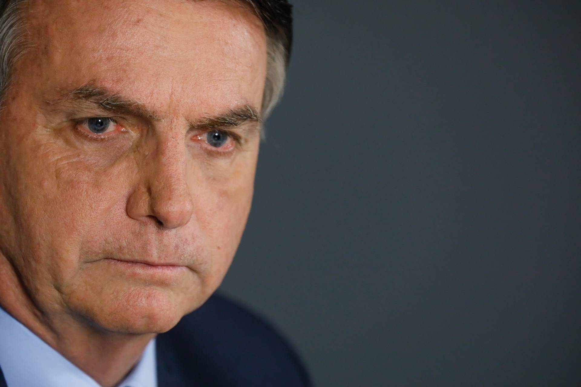 Bolsonaro passa bem após cirurgia para retirada de cálculo da bexiga Jornal MEIA HORA - Geral
