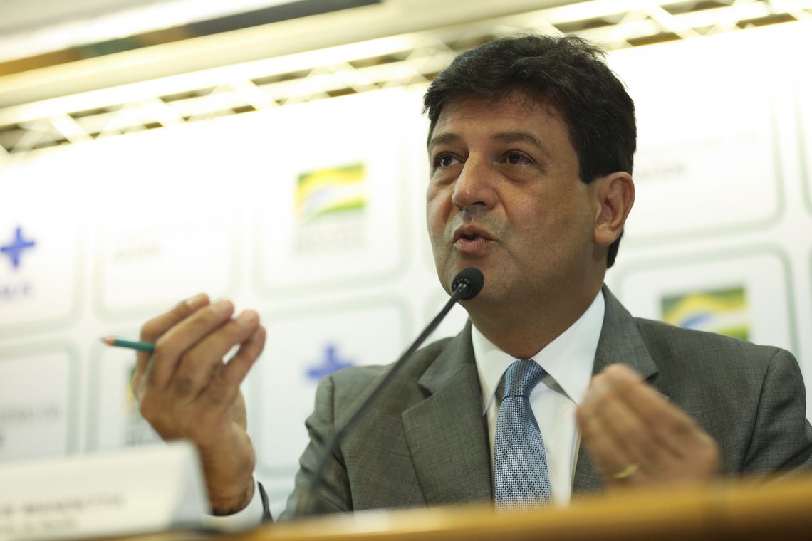 O ministro da Saúde, Luiz Henrique Mandetta, anuncia novo programa para ampliar o atendimento das Unidades Básicas de Saúde (UBS) no paÃs.