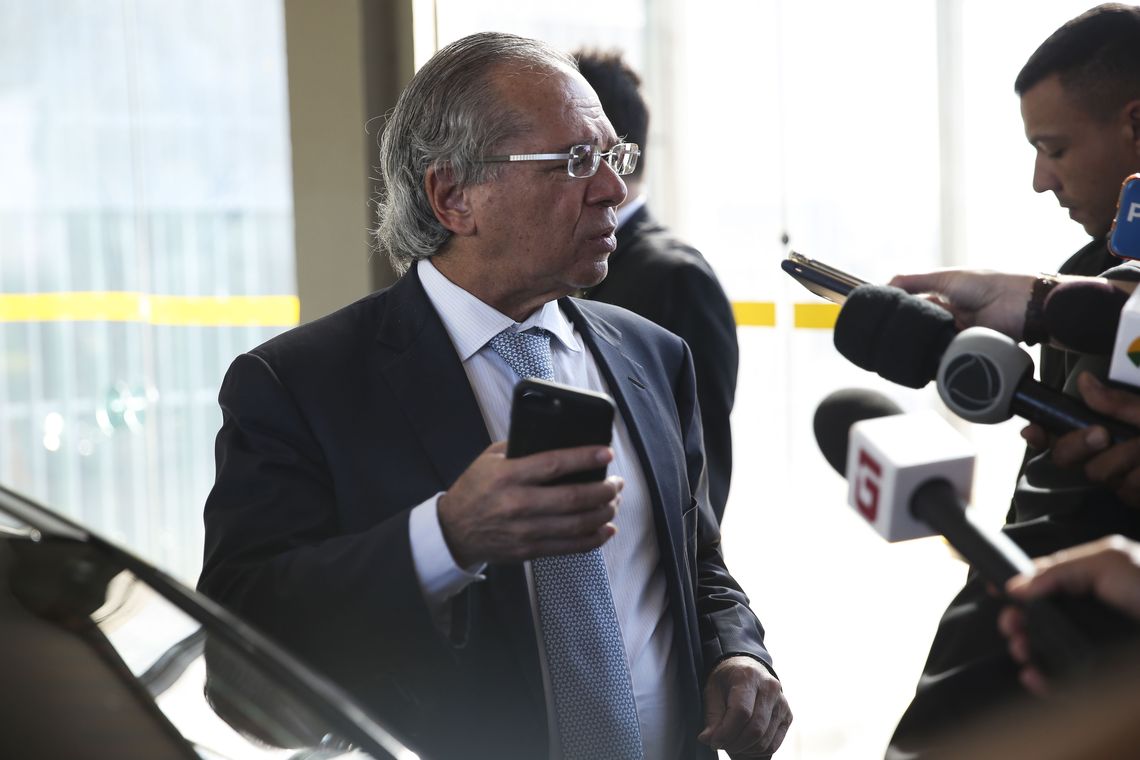 O ministro da Economia, Paulo Guedes, se reúne com o presidente da Câmara, Rodrigo Maia no Ministério da Economia.