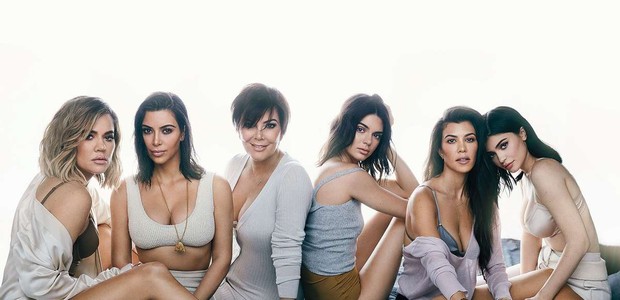 As irmÃ£s KhloÃ©, Kim, Kendall, Kourtney e Kylie com a mÃ£e, Kris Jenner (Foto: ReproduÃ§Ã£o)