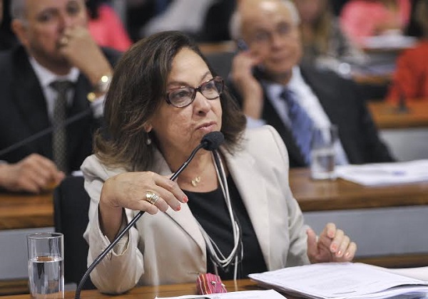 Resultado de imagem para deputada federal LÃdice da Mata (PSB)