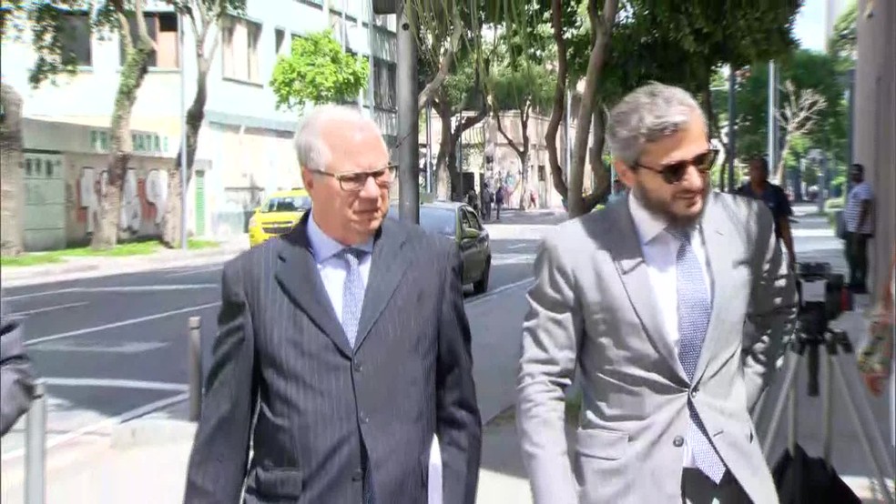 Jonas Lopes chegando na JustiÃ§a Federal para prestar depoimento em fevereiro deste ano.  (Foto: ReproduÃ§Ã£o/ TV Globo)