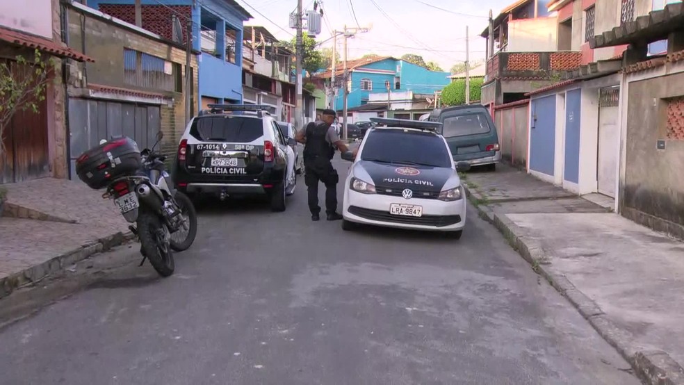 Agentes tentam cumprir 118 mandados de prisão â?? Foto: Reprodução / TV Globo