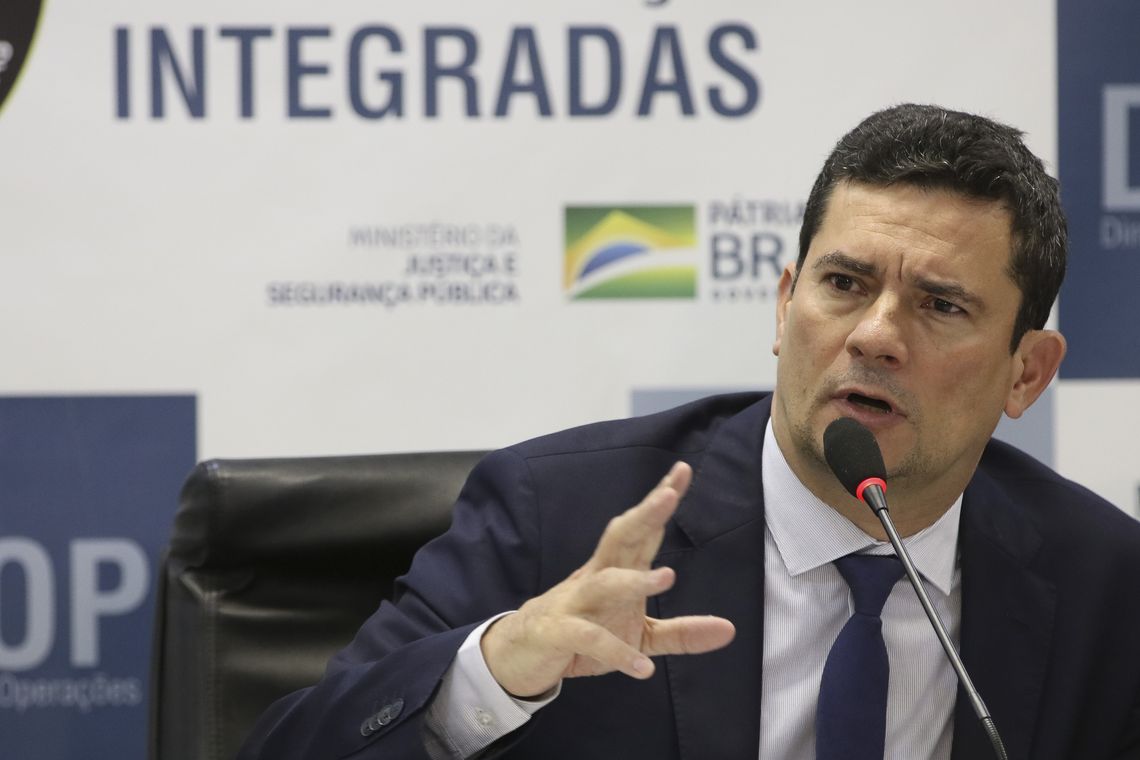 O ministro da Justiça e Segurança Pública, Sergio Moro, fala sobre a Operação Luz da Infância 4, que cumpre mandados de busca e apreensão contra acusados de crimes de abuso e exploração sexual de crianças e adolescentes na internet.