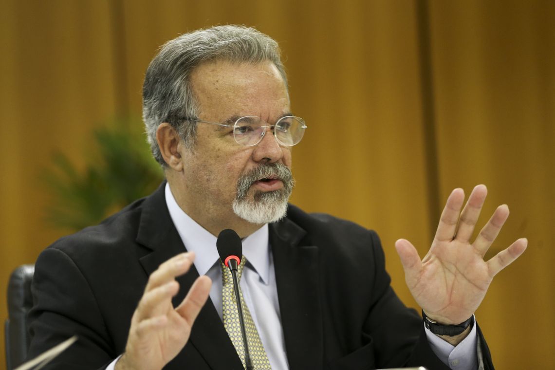 O ministro da Segurança Pública, Raul Jungmann, durante entrevista coletiva, divulga balanço das ações do ministério em 2018.