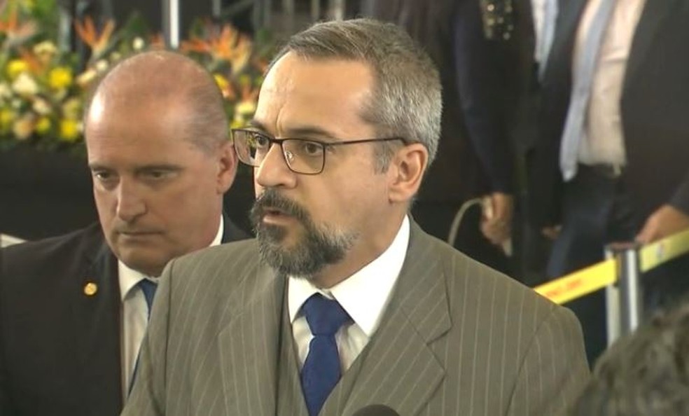 Em agenda em SC, ministro da Educação, Abraham Weintraub, negou cobrança de mensalidade em universidades federais. â?? Foto: Reprodução/NSC TV