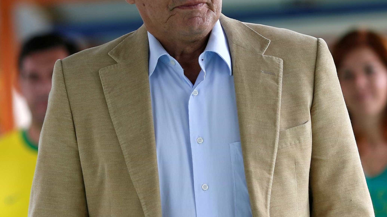 Resultado de imagem para 'Temer terá de vetar', diz Mourão sobre reajuste a ministros do STF