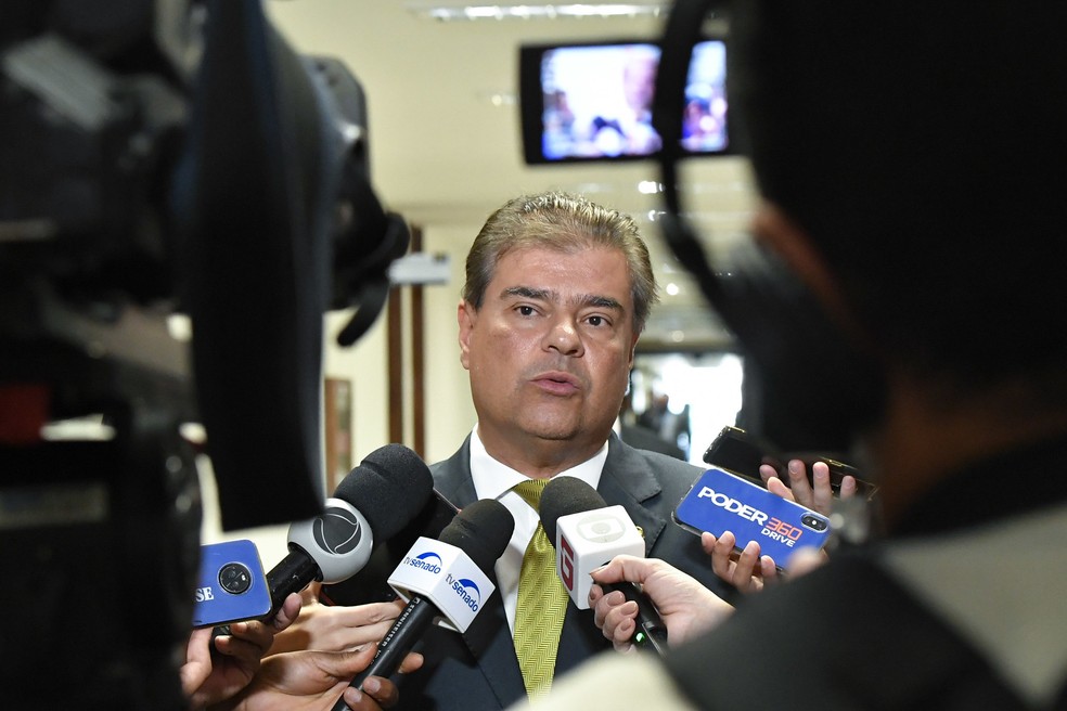 O senador Nelson Trad (PSD-MS), presidente da Comissão de Relações Exteriores, durante entrevista no Senado na semana passada â?? Foto: Geraldo Magela/Agência Senado