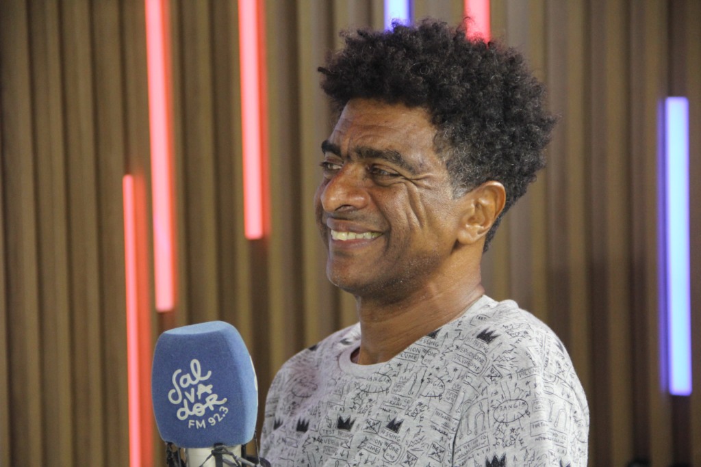 Pipoco com Dinho Junior convida Ator Helio de La Peña