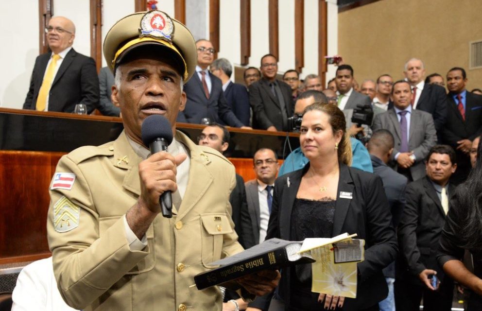Pastor e militar, deputado mais votado da Bahia declara apoio a ...