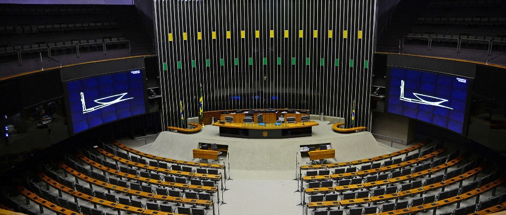 Resultado de imagem para Quórum para encerramento de discussão sobre abertura de processo contra Temer é atingido