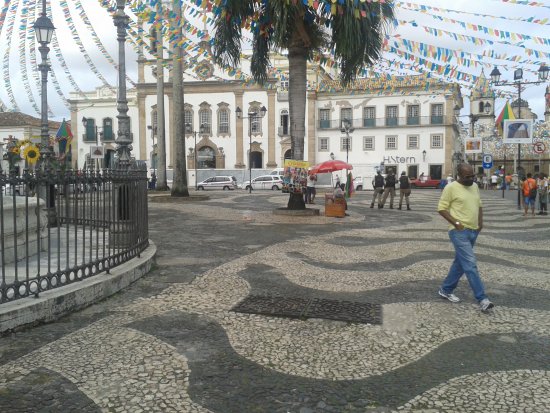 Resultado de imagem para policia na PraÃ§a da SÃ© salvador