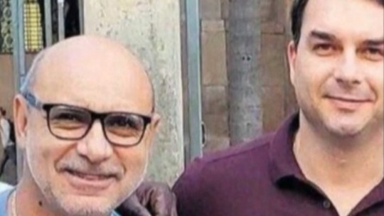 Resultado de imagem para Queiroz teve que devolver R$ 16,8 mil após obter auxÃlio-educação irregular e responder a processo na Alerj